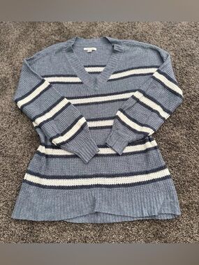 American Eagle Outfitters Blue Sweater Size XS 0432